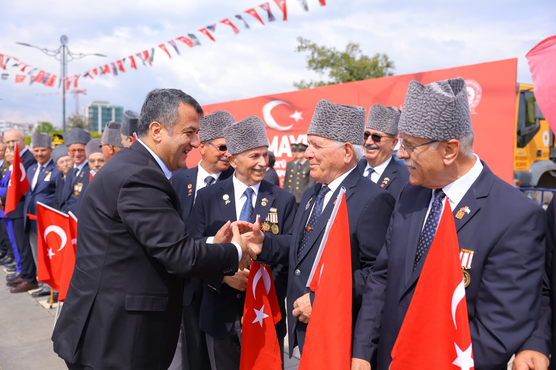 19 MAYIS BAYRAK TESLİM TÖRENİ - Görsel 2