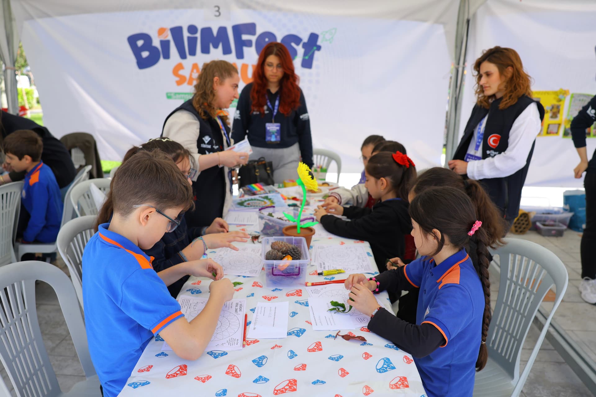 BİLİMFEST ZİYARETÇİLERİNE KAPILARINI AÇIYOR - Görsel 8