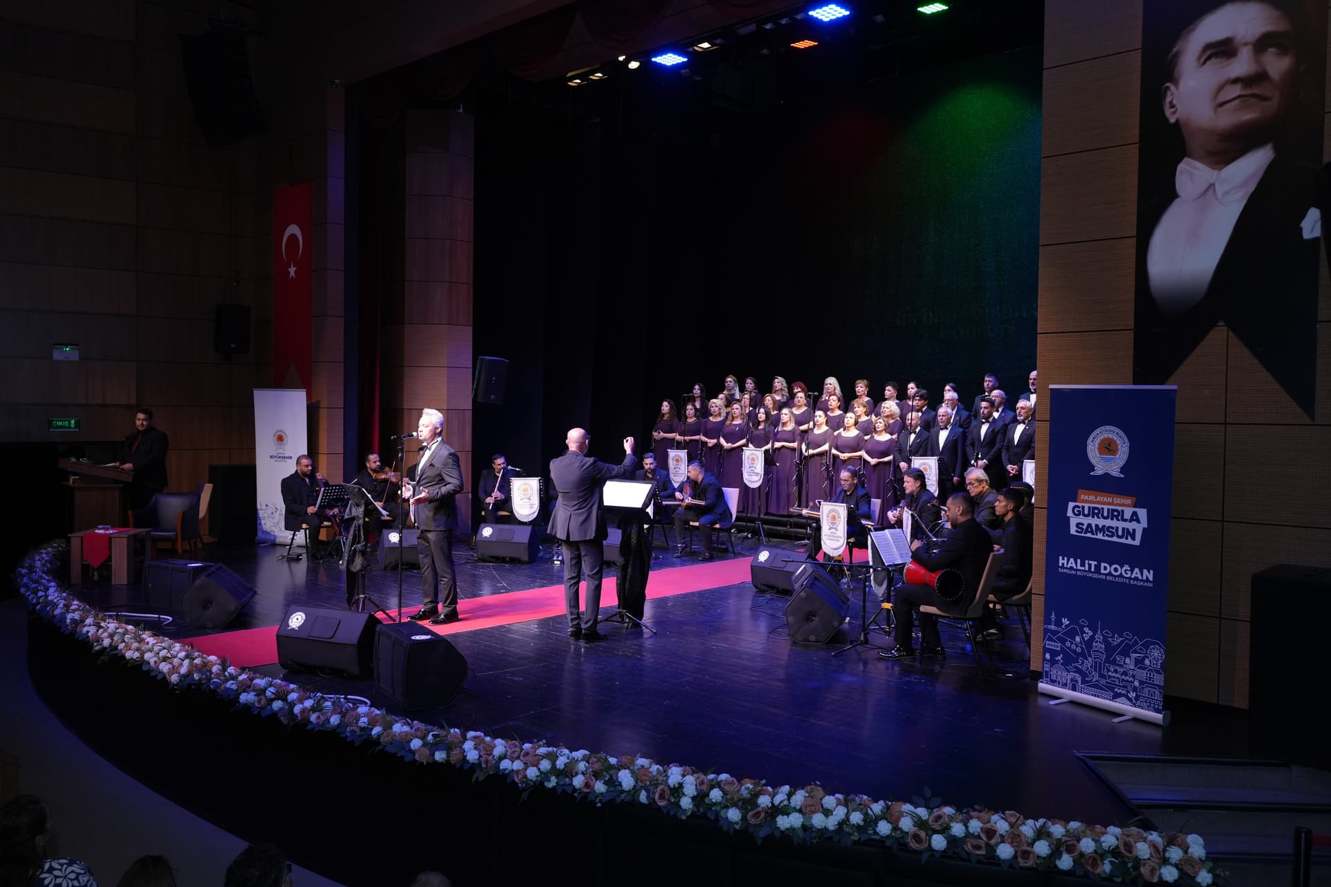 TURHAN TAŞAN’LA TÜRK SANAT MÜZİĞİ GECESİ - Görsel 2