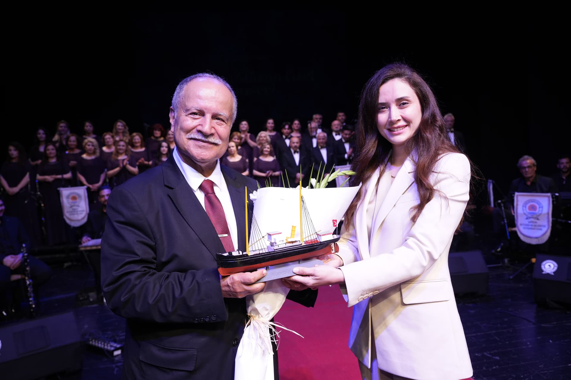 TURHAN TAŞAN’LA TÜRK SANAT MÜZİĞİ GECESİ - Görsel 6