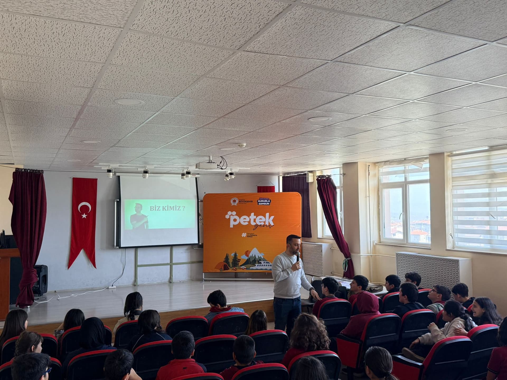 BÜYÜKŞEHİR 30 BİNİ AŞKIN GENCE IŞIK OLDU - Görsel 6