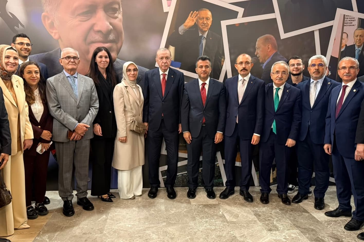 PETEK GENÇ CUMHURBAŞKANI ERDOĞAN’I AĞIRLADI - Görsel 6