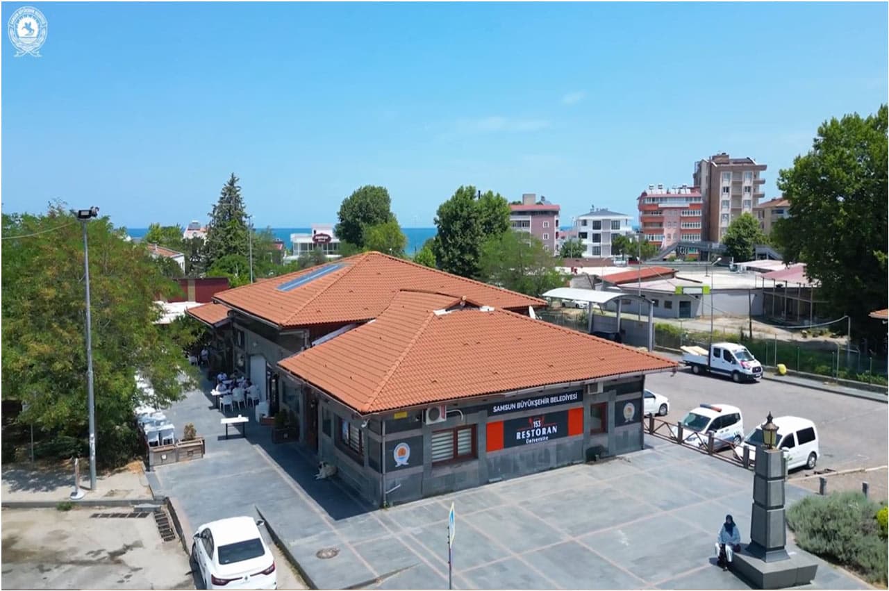 153 Restoran Üniversite