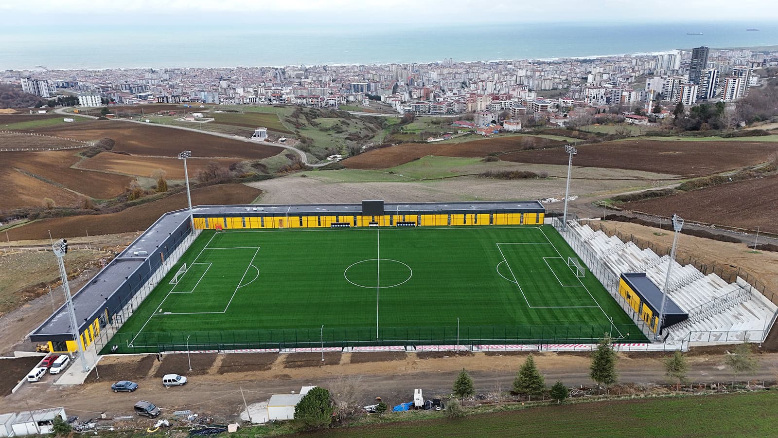 Çobanözü Futbol Sahası - Görsel 2