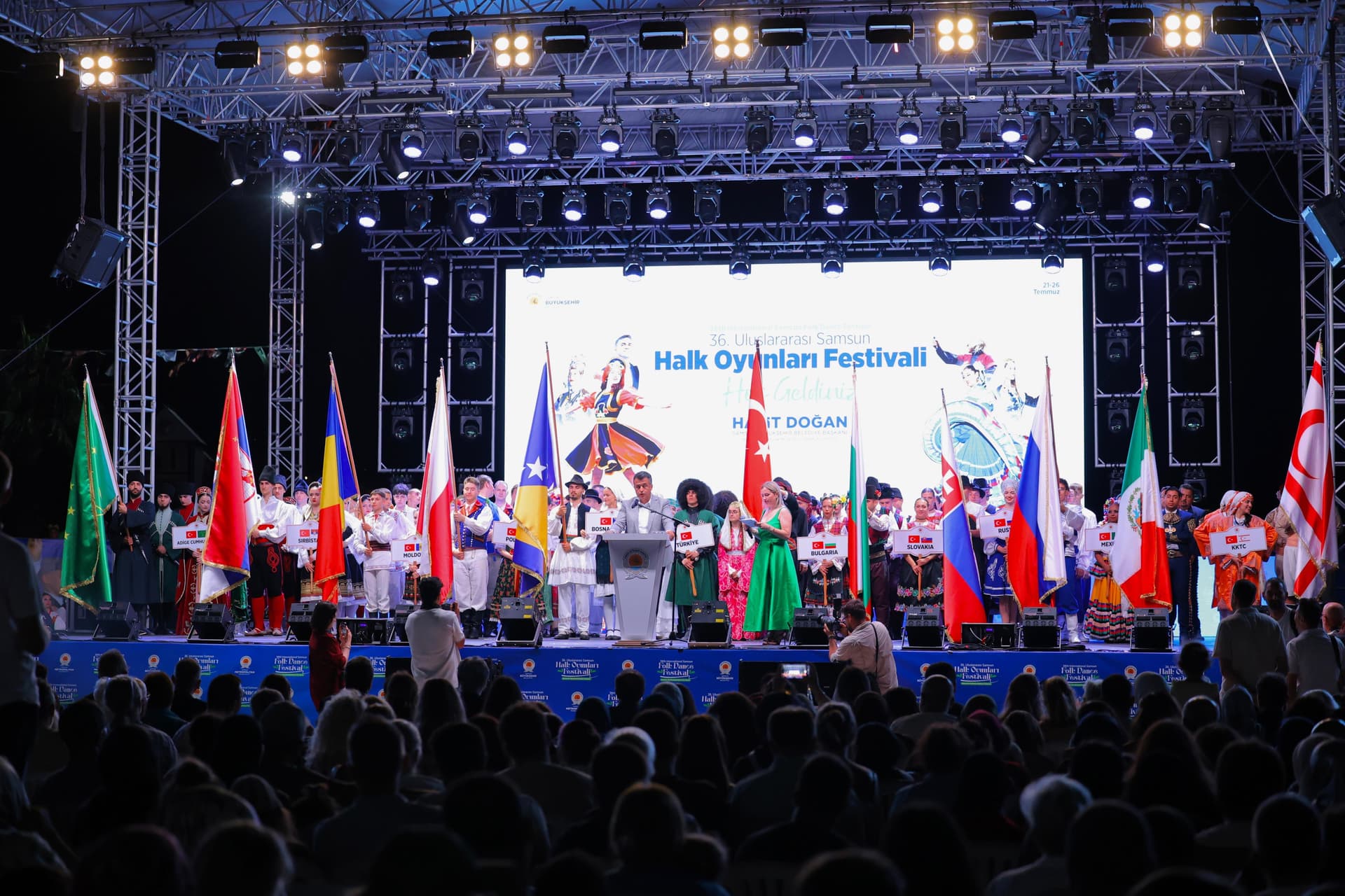 36. ULUSLARARASI SAMSUN HALK OYUNLARI FESTİVALİ BAŞLADI