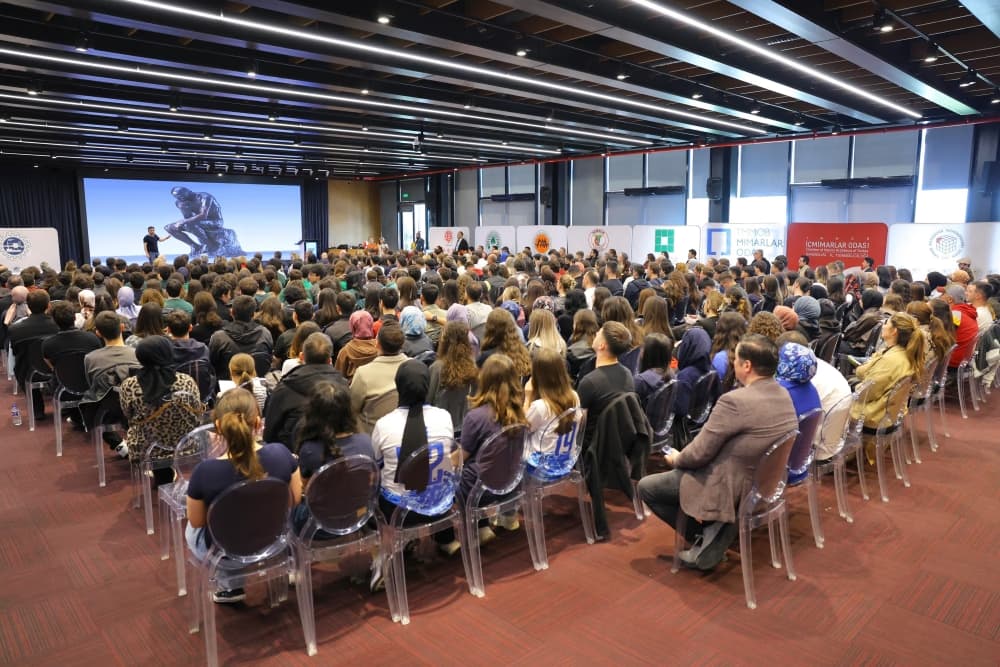 AKADEMİK MESLEK TANITIM GÜNLERİ YOĞUN KATILIMLA BAŞLADI