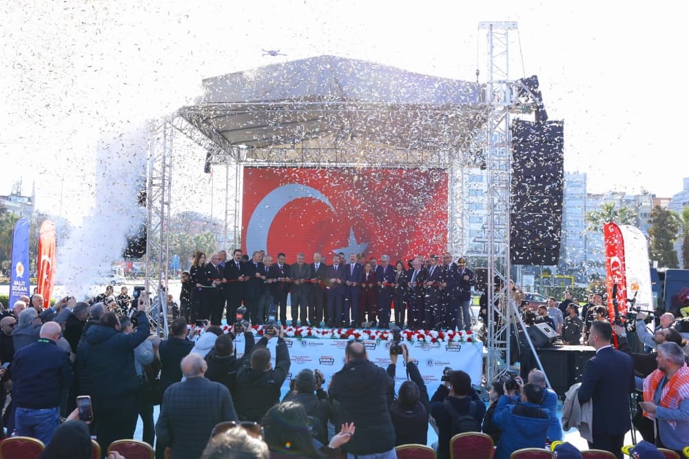 ASTORYA, İSTİKLAL MEYDANI VE TANITIM MERKEZİ AÇILDI