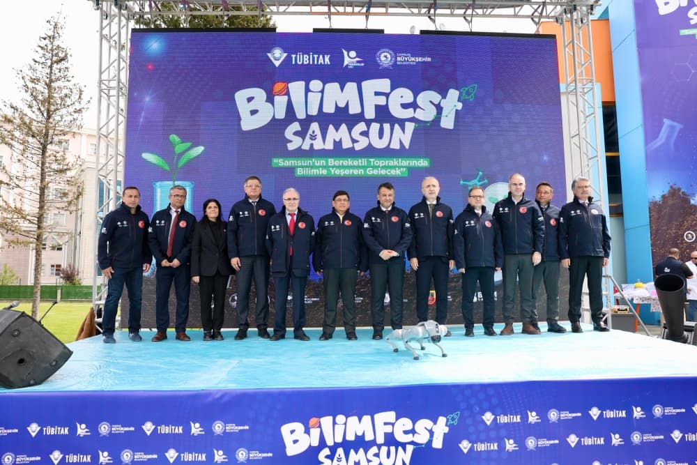 BİLİMFEST’İN İLK GÜNÜ YOĞUN KATILIMLA DOLU DOLU GEÇTİ