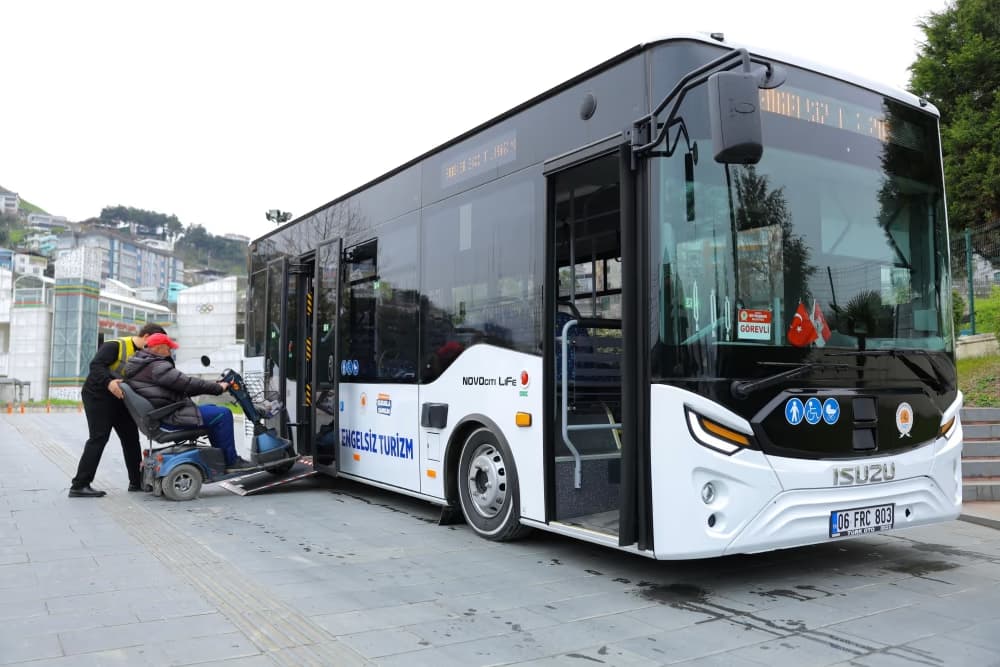 ENGELSİZ TURİZM OTOBÜSÜ HİZMETE SUNULDU
