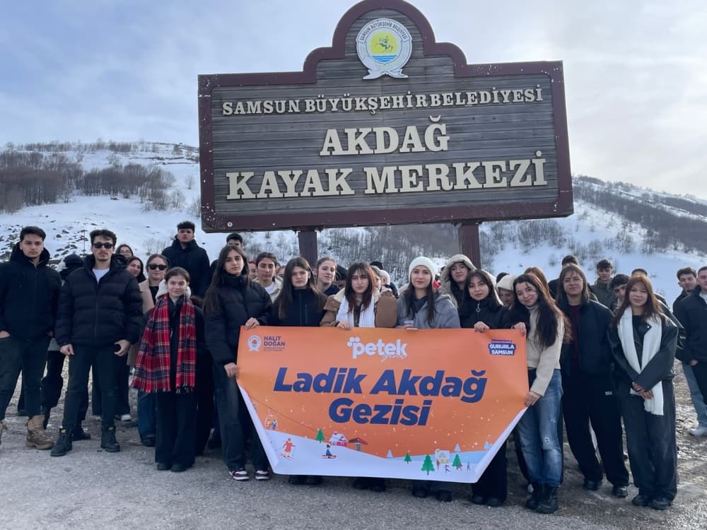 PETEK GENÇLE GENÇLER AKDAĞ’I KEŞFE DOYDU