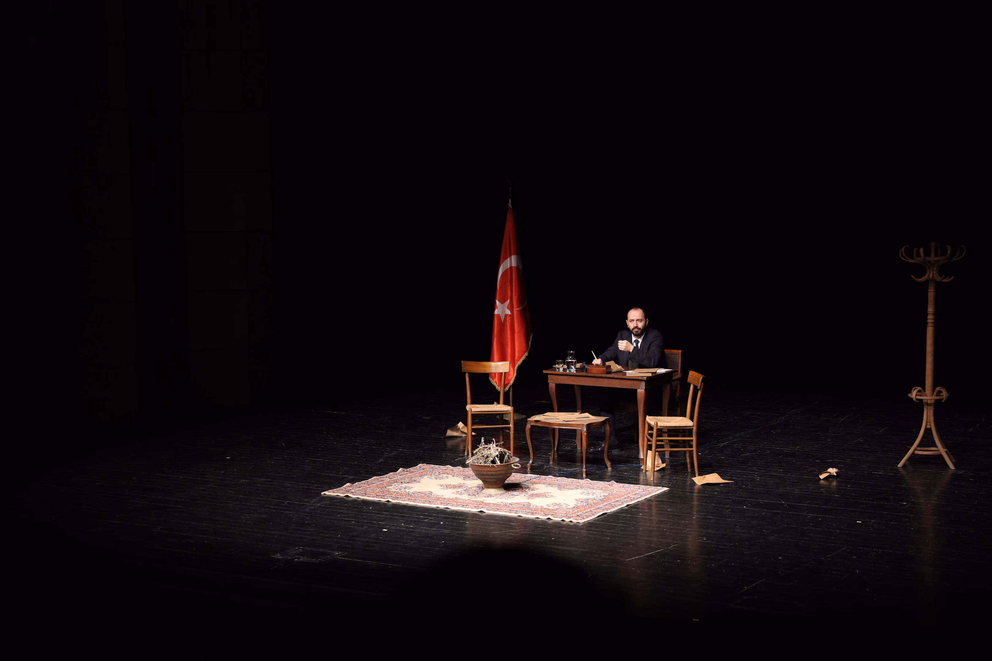 8. SAMSUN ULUSLARARASI TİYATRO FESTİVALİ BAŞLADI - Görsel 2
