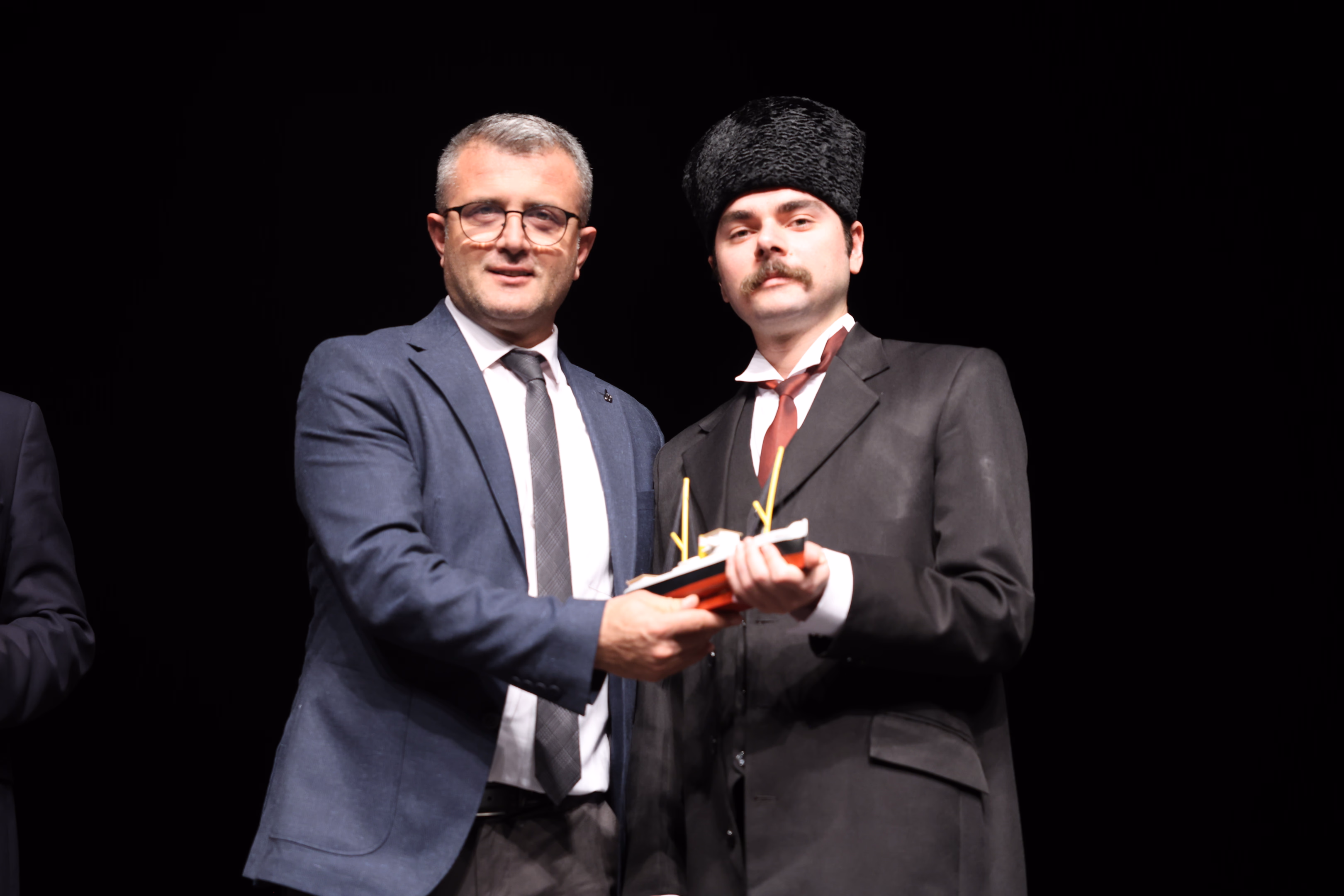 8. SAMSUN ULUSLARARASI TİYATRO FESTİVALİ BAŞLADI - Görsel 5