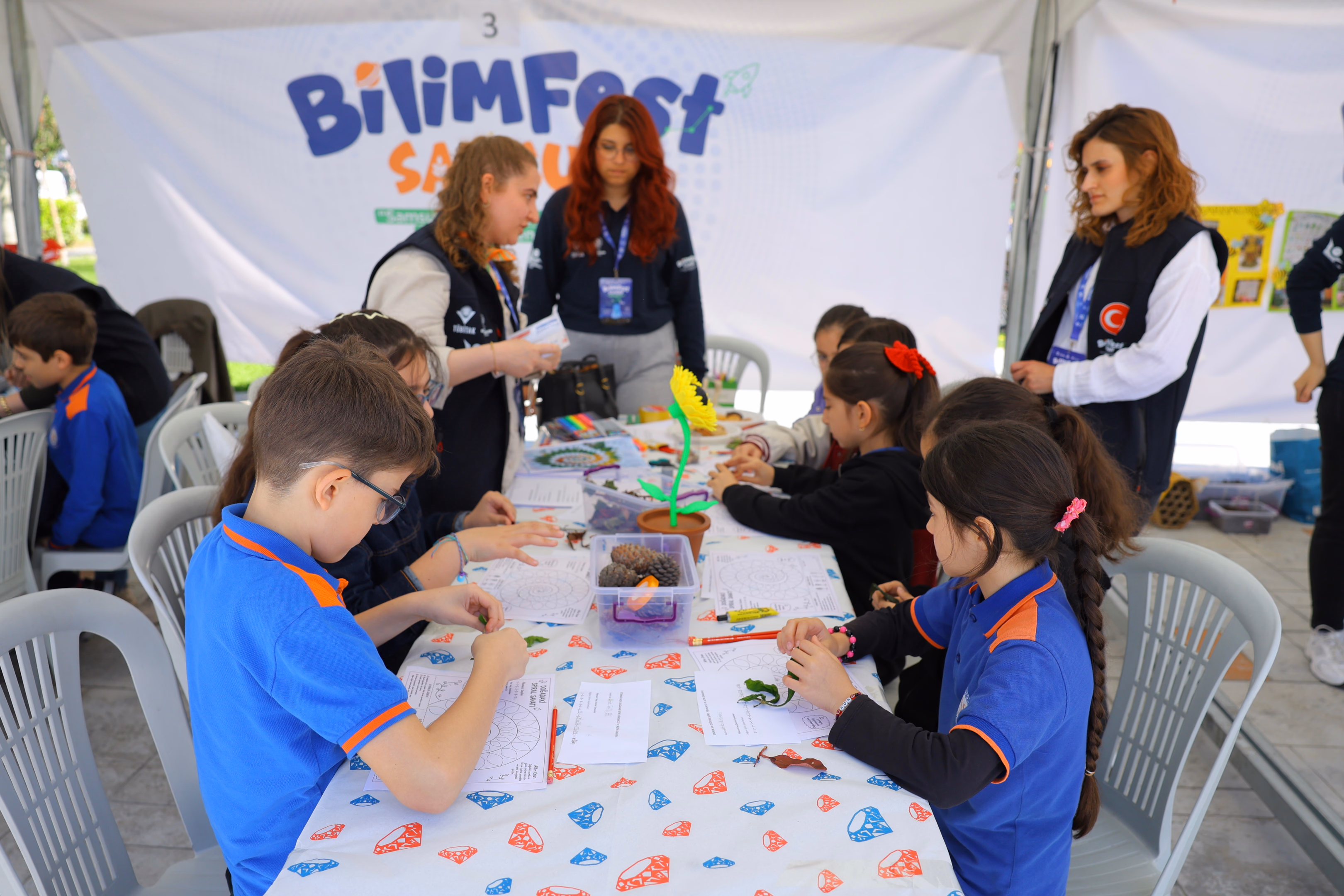 BİLİMFEST ZİYARETÇİLERİNE KAPILARINI AÇIYOR - Görsel 8