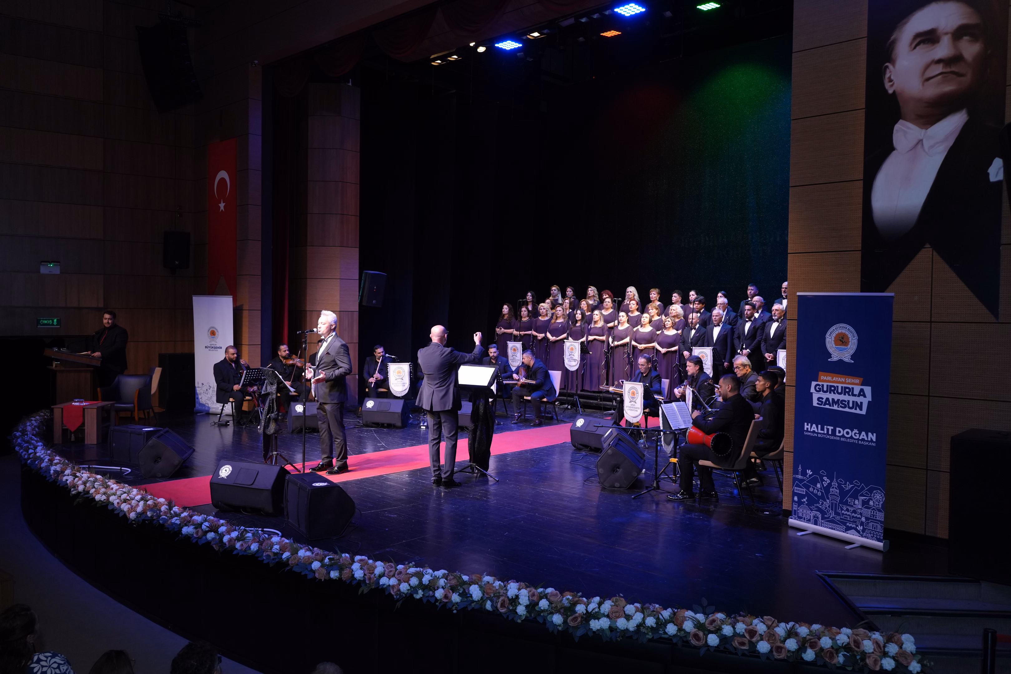 TURHAN TAŞAN’LA TÜRK SANAT MÜZİĞİ GECESİ - Görsel 2