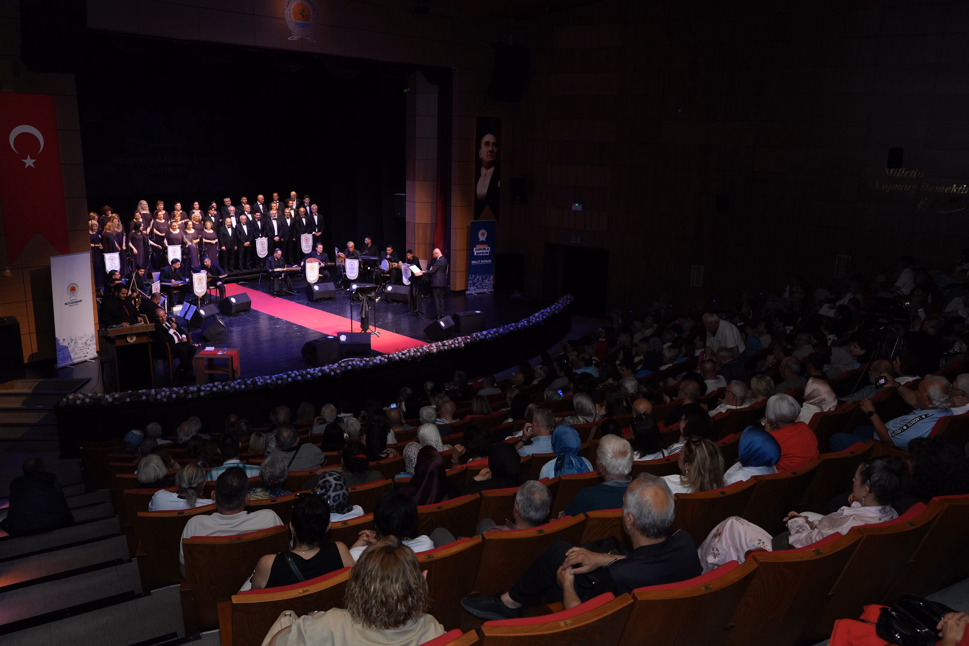 TURHAN TAŞAN’LA TÜRK SANAT MÜZİĞİ GECESİ - Görsel 5
