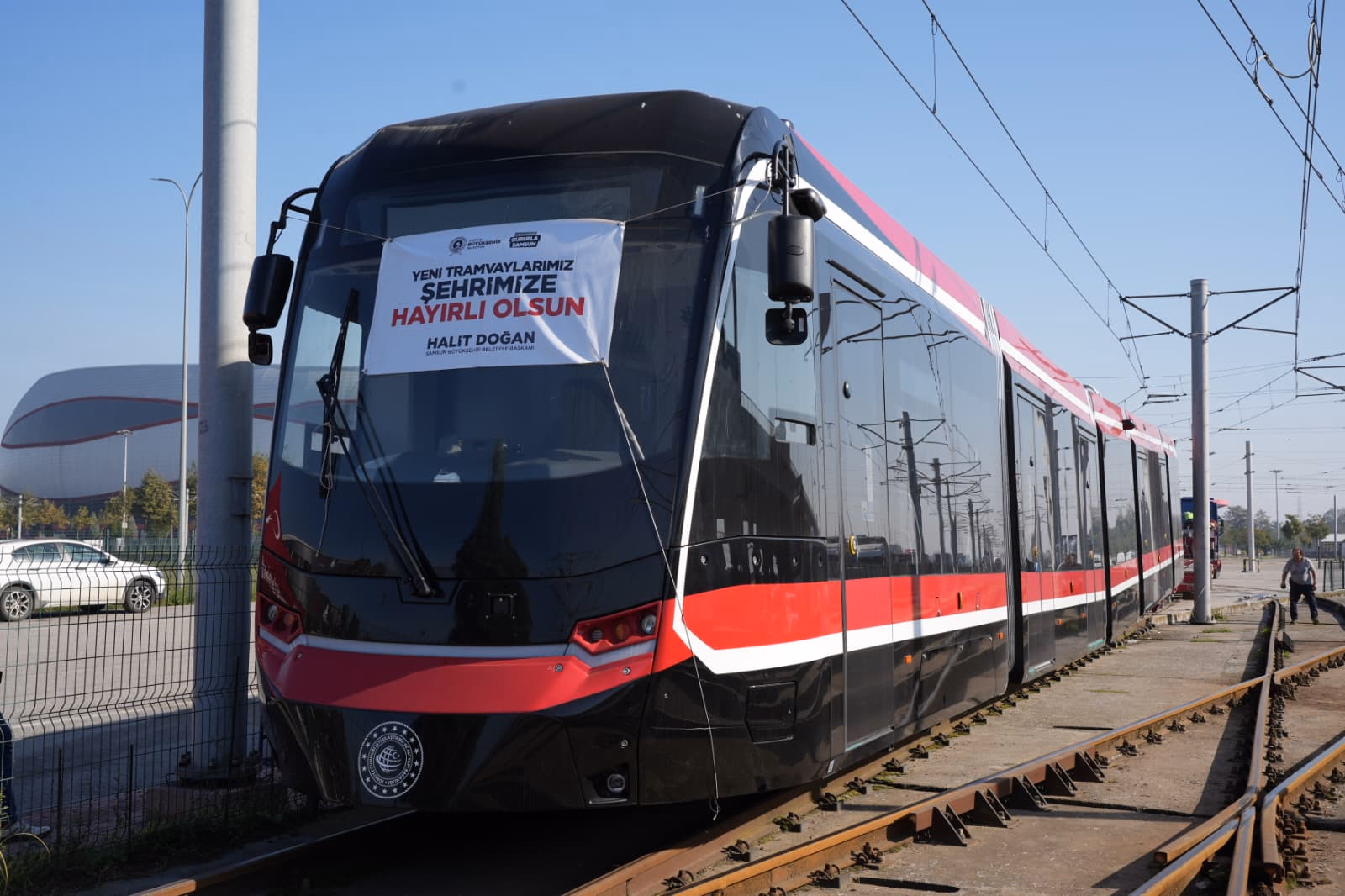 12 YENİ TRAMVAYDAN DÖRDÜNCÜSÜ DE SAMSUN’A ULAŞTI