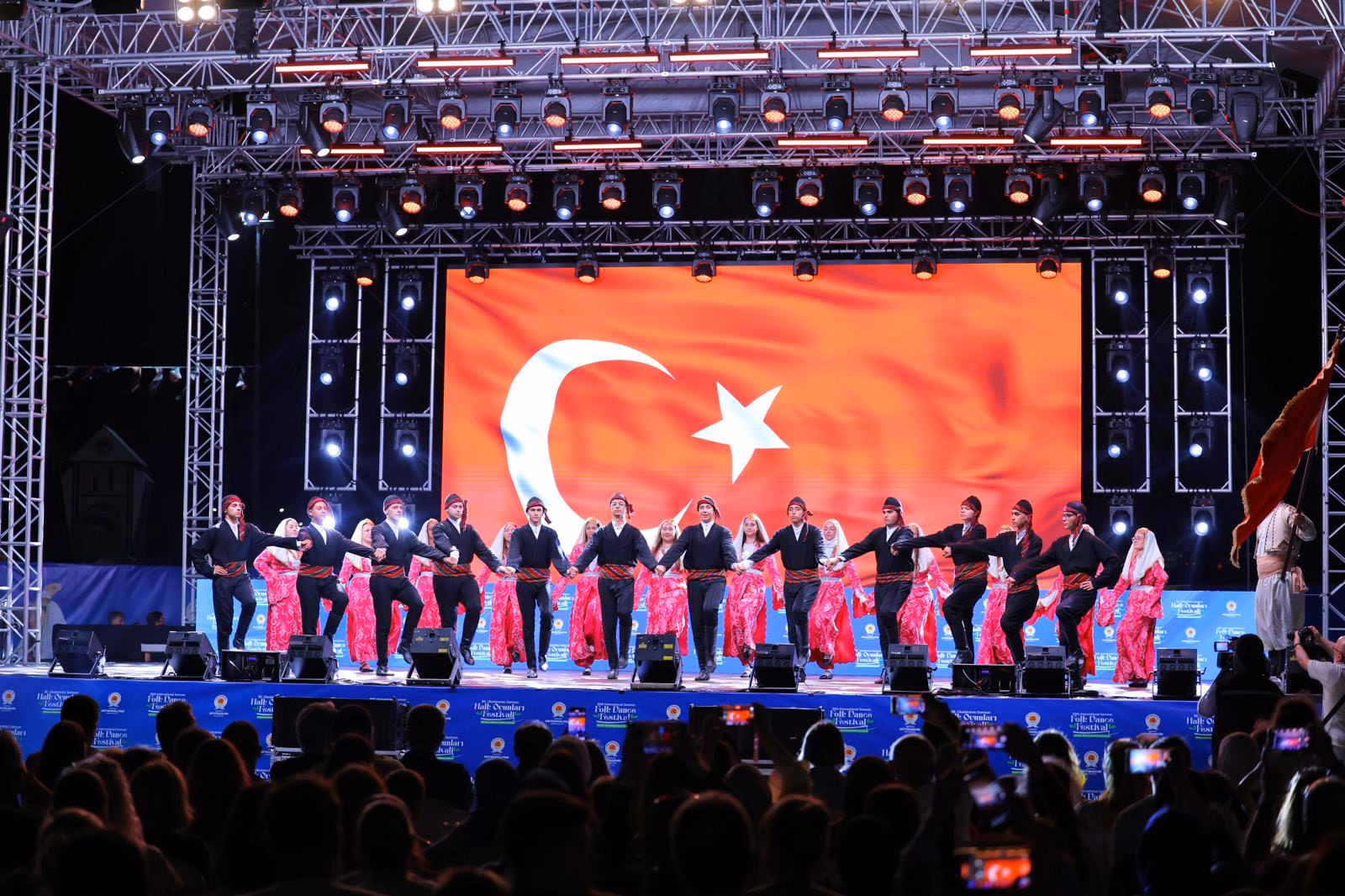 36. ULUSLARARASI SAMSUN HALK OYUNLARI FESTİVALİ BAŞLADI - Görsel 6