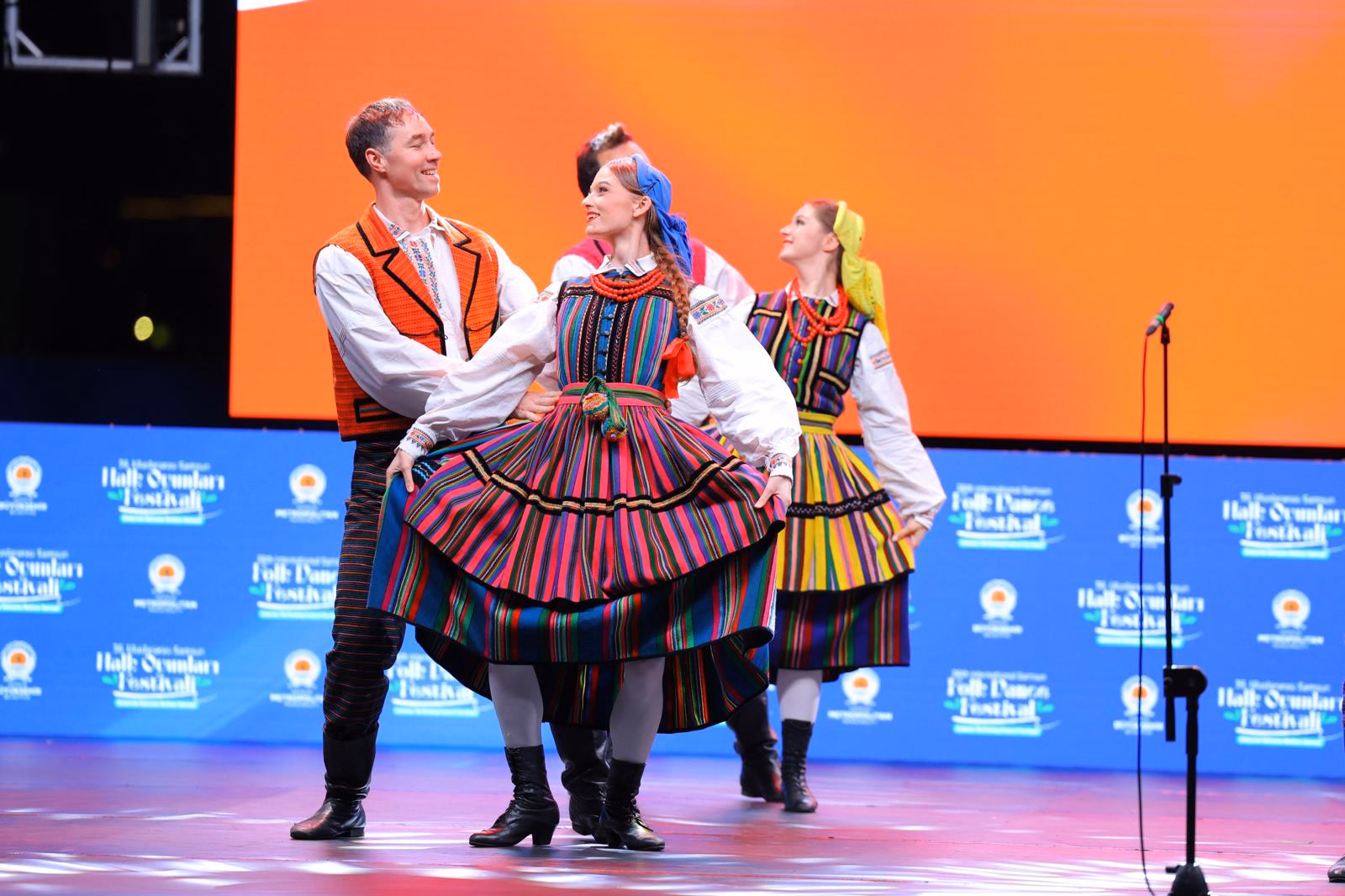36. ULUSLARARASI SAMSUN HALK OYUNLARI FESTİVALİ SONA ERDİ - Görsel 8