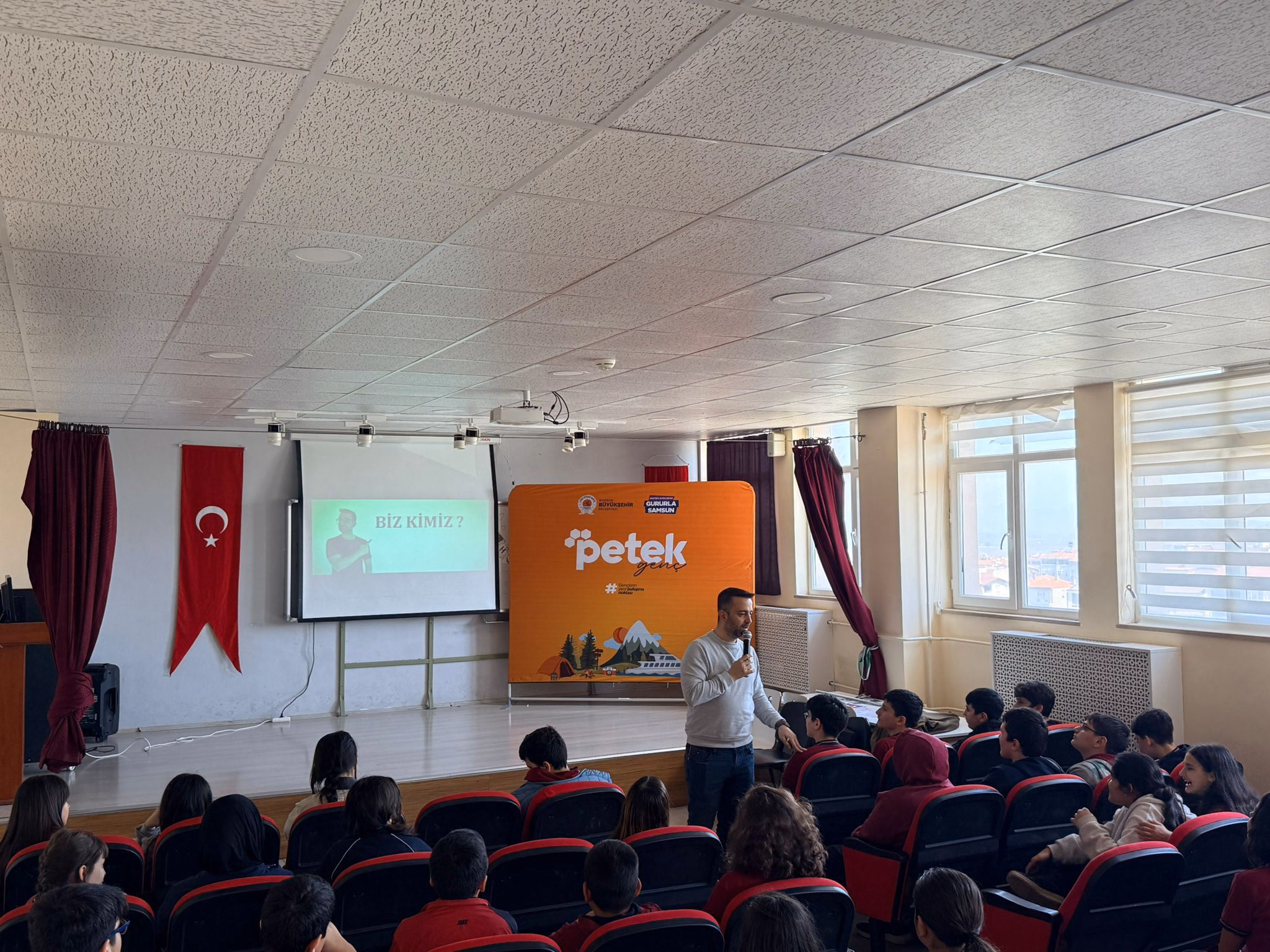 BÜYÜKŞEHİR 30 BİNİ AŞKIN GENCE IŞIK OLDU - Görsel 6