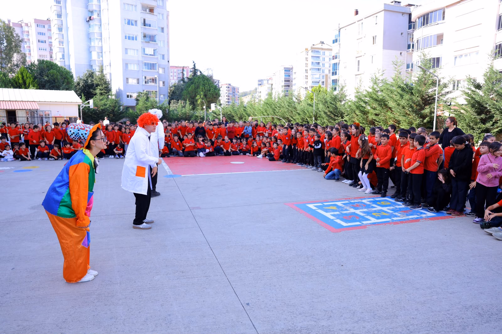 BÜYÜKŞEHİR ÇOCUKLARI BİLİM VE GELENEKSEL OYUNLARLA BULUŞTURUYOR - Görsel 1
