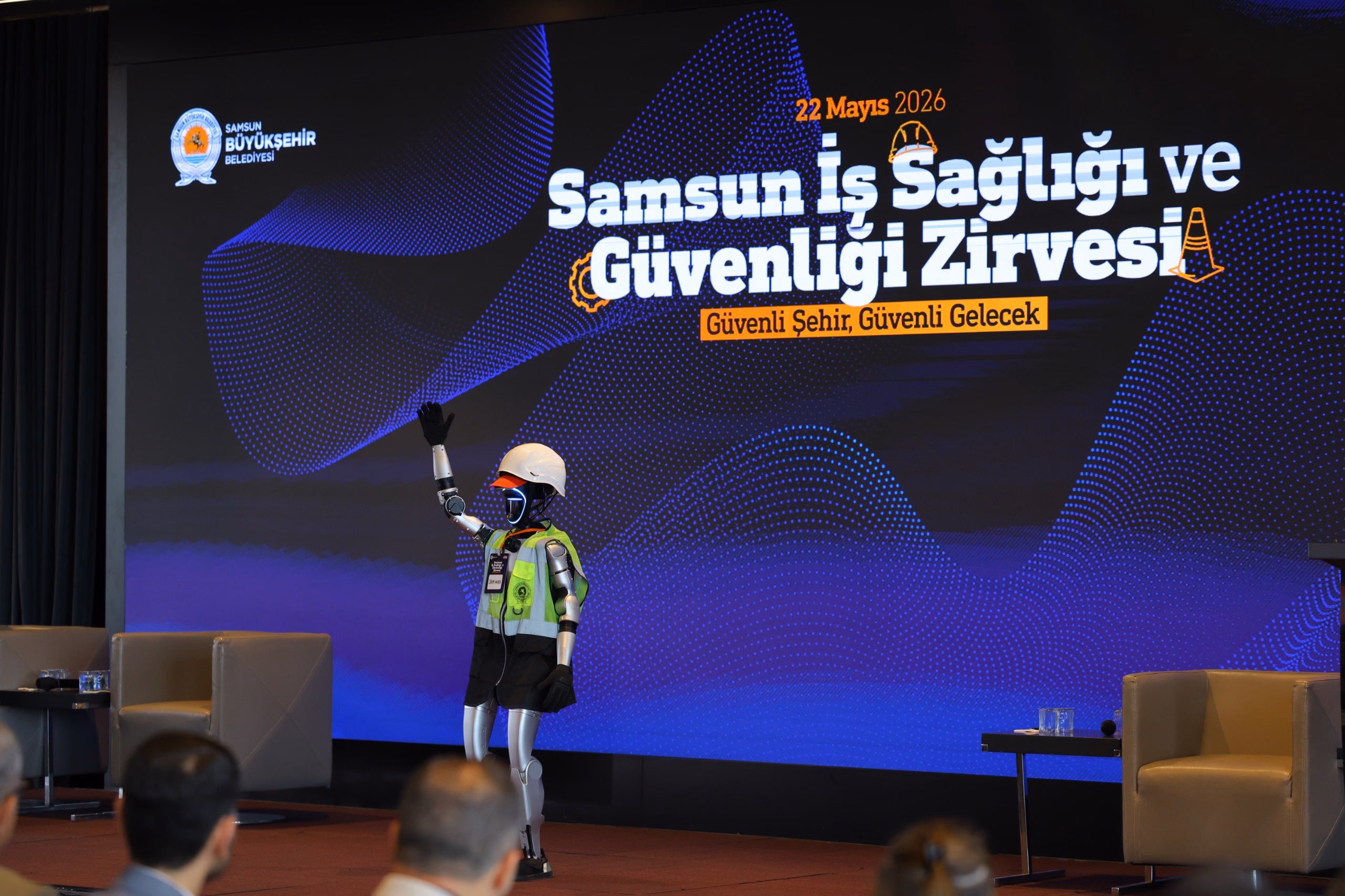BÜYÜKŞEHİR’DEN İŞ SAĞLIĞI VE GÜVENLİĞİ ZİRVESİ - Görsel 13