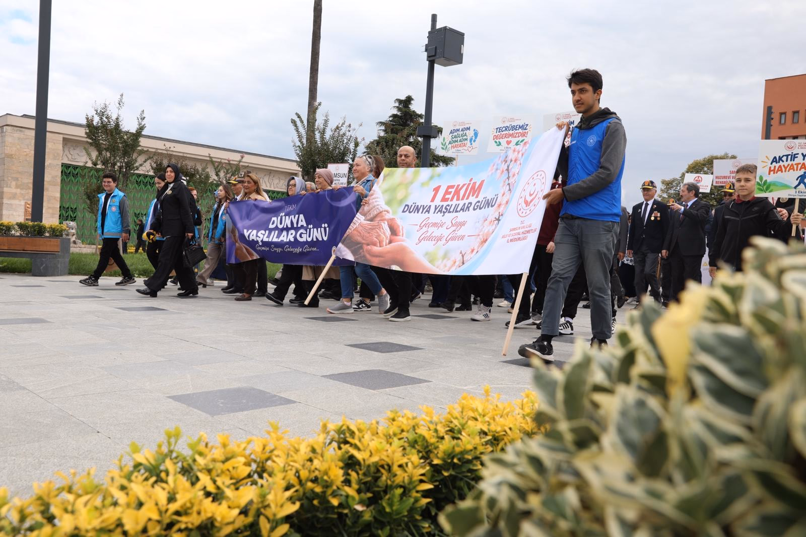 DÜNYA YAŞLILAR GÜNÜ’NDE ANLAMLI PROGRAM - Görsel 2