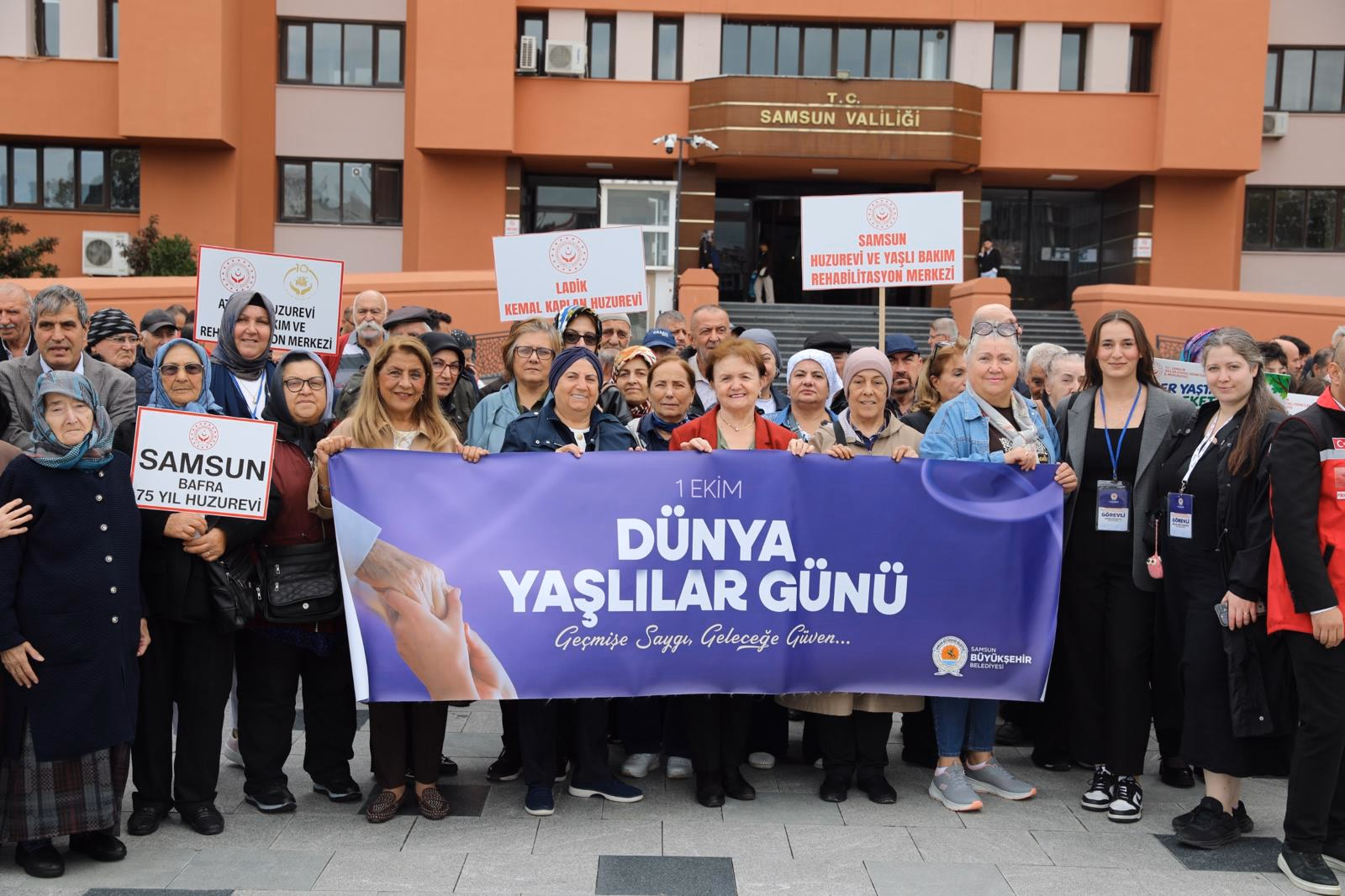 DÜNYA YAŞLILAR GÜNÜ’NDE ANLAMLI PROGRAM - Görsel 4