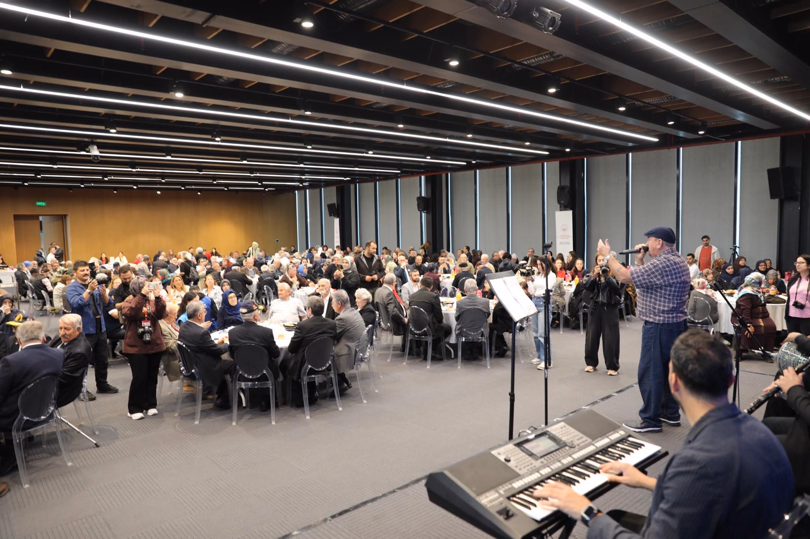 DÜNYA YAŞLILAR GÜNÜ’NDE ANLAMLI PROGRAM - Görsel 8