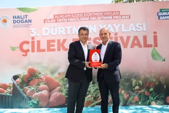 3. DÜRTMEN YAYLASI ÇİLEK FESTİVALİ COŞKUYLA GERÇEKLEŞTİ - Görsel 4