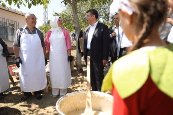 3. DÜRTMEN YAYLASI ÇİLEK FESTİVALİ COŞKUYLA GERÇEKLEŞTİ - Görsel 6
