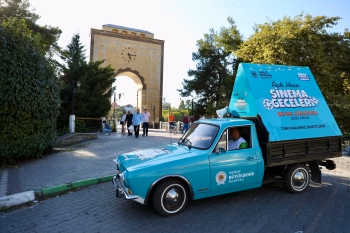 AÇIK HAVA SİNEMA GECELERİ YOĞUN İLGİYLE DEVAM EDİYOR - Görsel 1