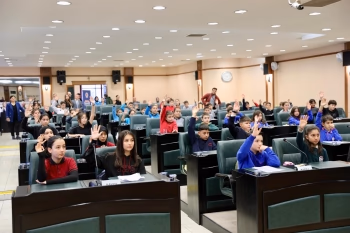 BAŞKAN DOĞAN, 17 İLÇEDEN ÇOCUKLARLA BULUŞTU - Görsel 4