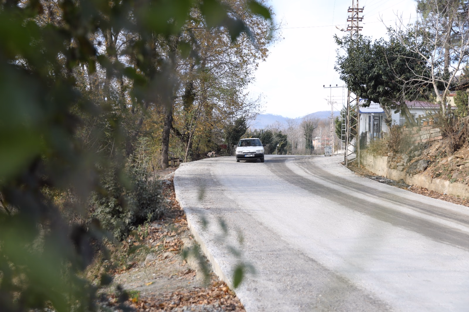 BAŞKAN DOĞAN AYVACIK İLÇESİNDE YOL ÇALIŞMALARINI İNCELEDİ - Görsel 5