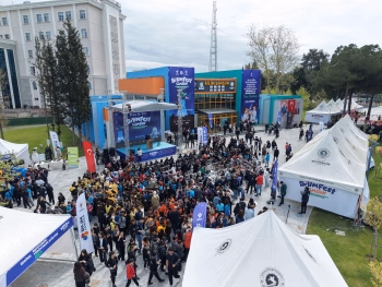 BİLİMFEST’İN İLK GÜNÜ YOĞUN KATILIMLA DOLU DOLU GEÇTİ - Görsel 1