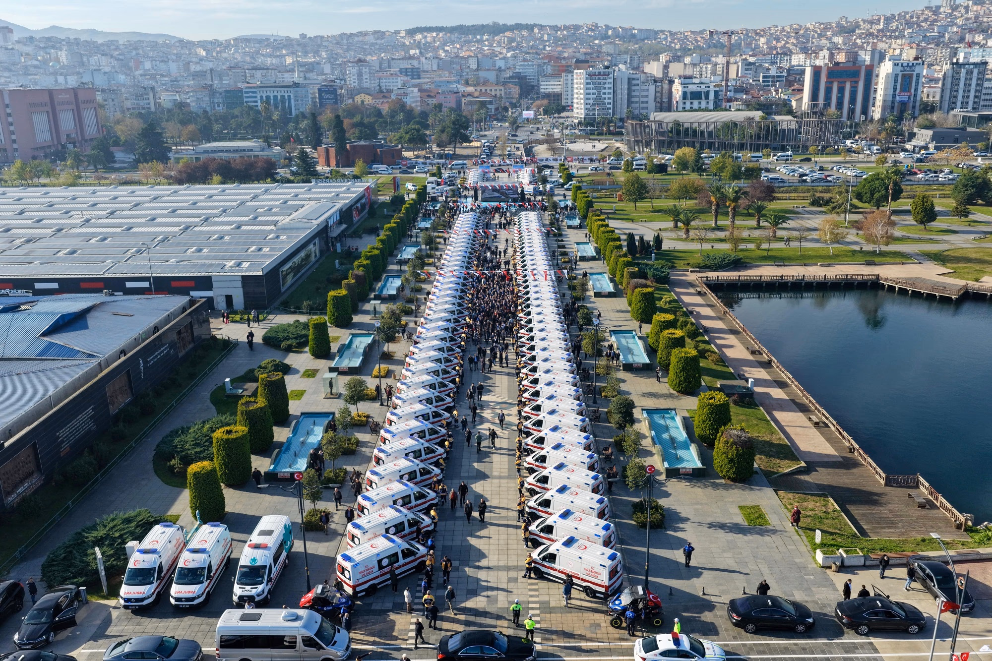BÜYÜKŞEHİR İLE 2025 YATIRIM VE HİZMET YILI OLDU - Görsel 2