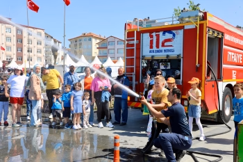 BÜYÜKŞEHİR İLE İLÇELERDE KÜLTÜR-SANAT RÜZGARI - Görsel 3