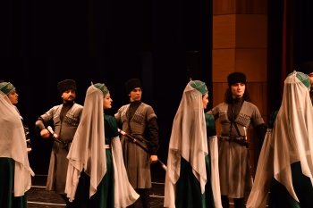 Büyükşehir  “Karadeniz’in renkleri”  ve  “Anadolu’dan geldik” ile büyüledi - Görsel 3