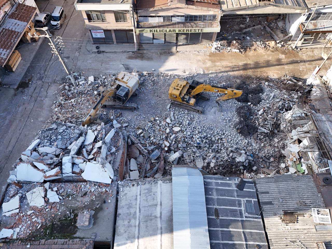 GÜLSAN SANAYİ SİTESİ DÖNÜŞÜMÜ KARARLI ADIMLARLA SÜRÜYOR - Görsel 8
