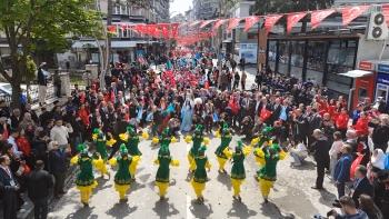 Samsun’da bayram coşkusu: Türk Dünyası Çocuk Festivali başladı - Görsel 1