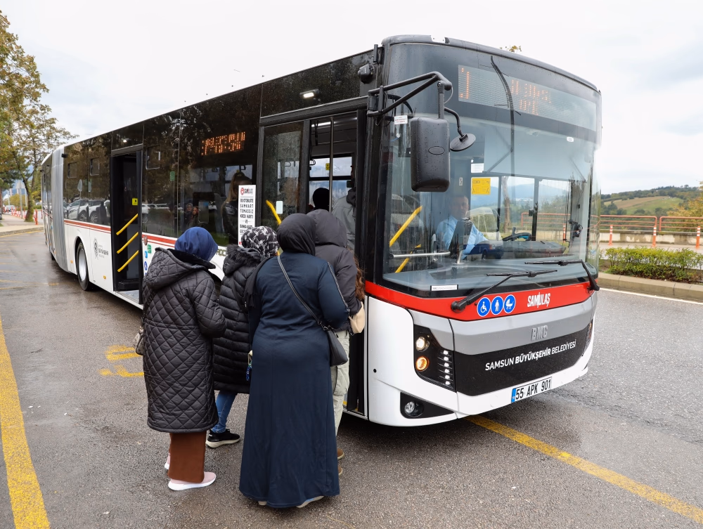 10 körüklü otobüs hizmete başladı