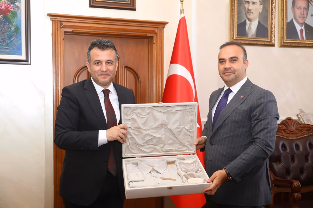 Başkan Doğan, Sanayi ve Teknoloji Bakanı Kacır’ı makamında ağırladı