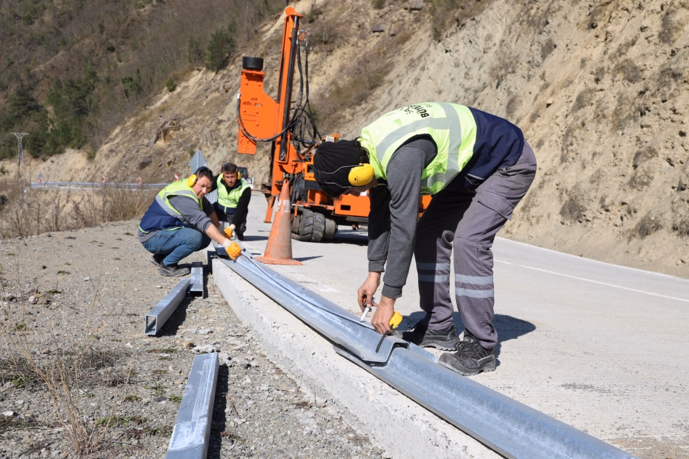 BÜYÜKŞEHİR BELEDİYESİ İLE TRAFİK GÜVENLİĞİ ARTIYOR