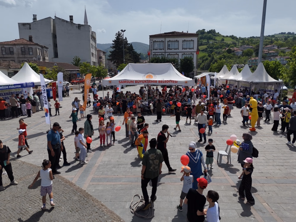 BÜYÜKŞEHİR İLE İLÇELERDE KÜLTÜR-SANAT RÜZGARI