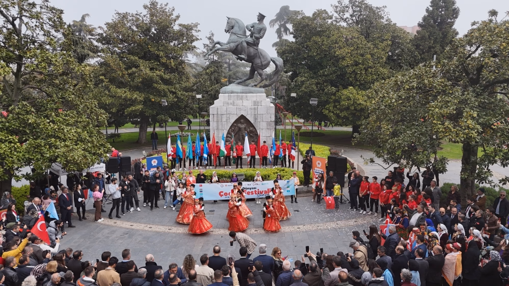 Samsun’da bayram coşkusu: Türk Dünyası Çocuk Festivali başladı