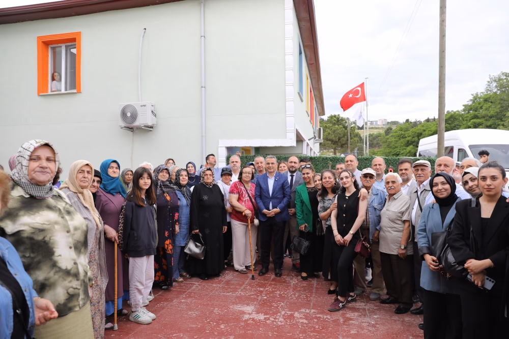 YAŞLILARIN EL EMEĞİ GÖZ NURU ÜRÜNLERİ SERGİLENDİ