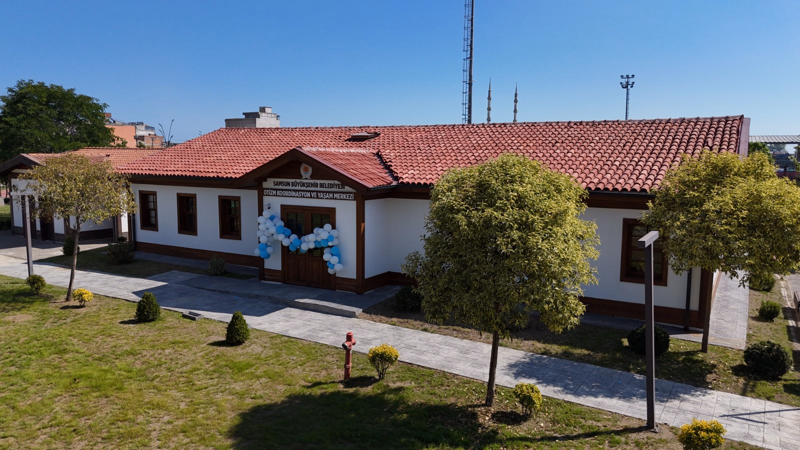OTİZM KOORDİNASYON VE YAŞAM MERKEZİ ÇOK YÖNLÜ HİZMET SUNUYOR - Görsel 1
