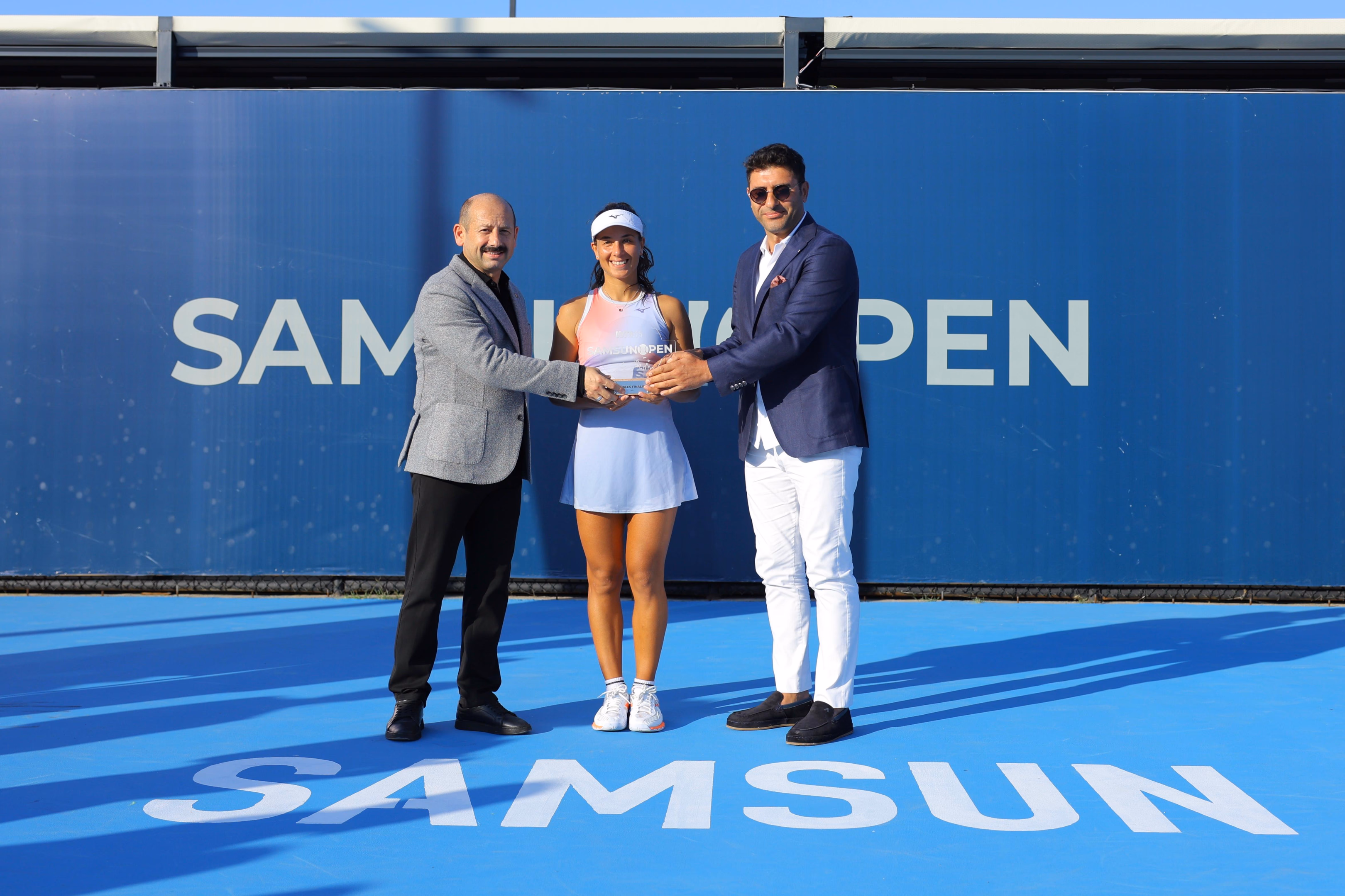 SAMSUN OPEN WTA 125 TENİS TURNUVASI HEYECAN DOLU MÜSABAKALARLA TAMAMLANDI - Görsel 8