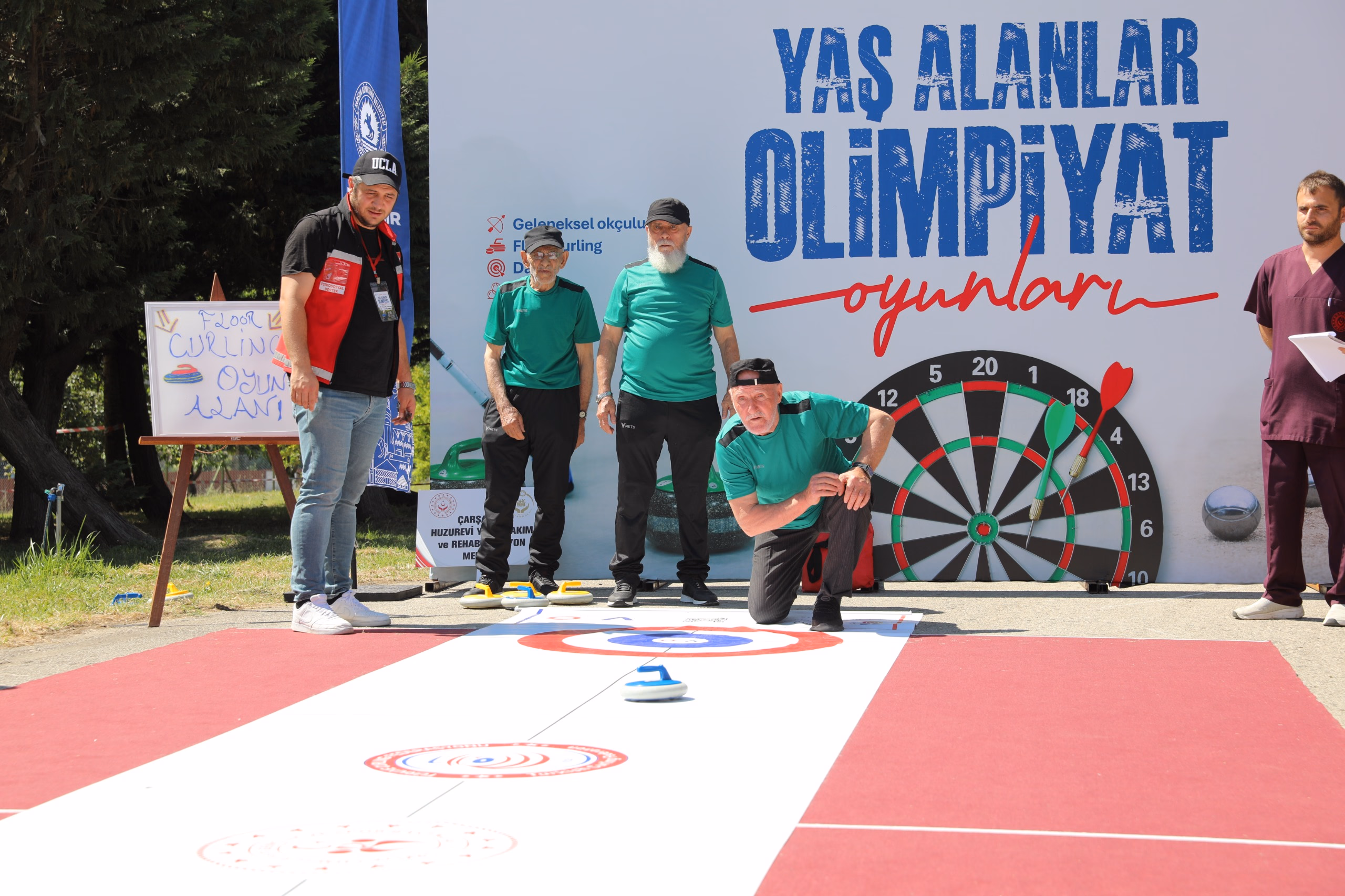 YAŞ ALANLAR OLİMPİYAT OYUNLARI RENKLİ GÖRÜNTÜLERE SAHNE OLDU - Görsel 5