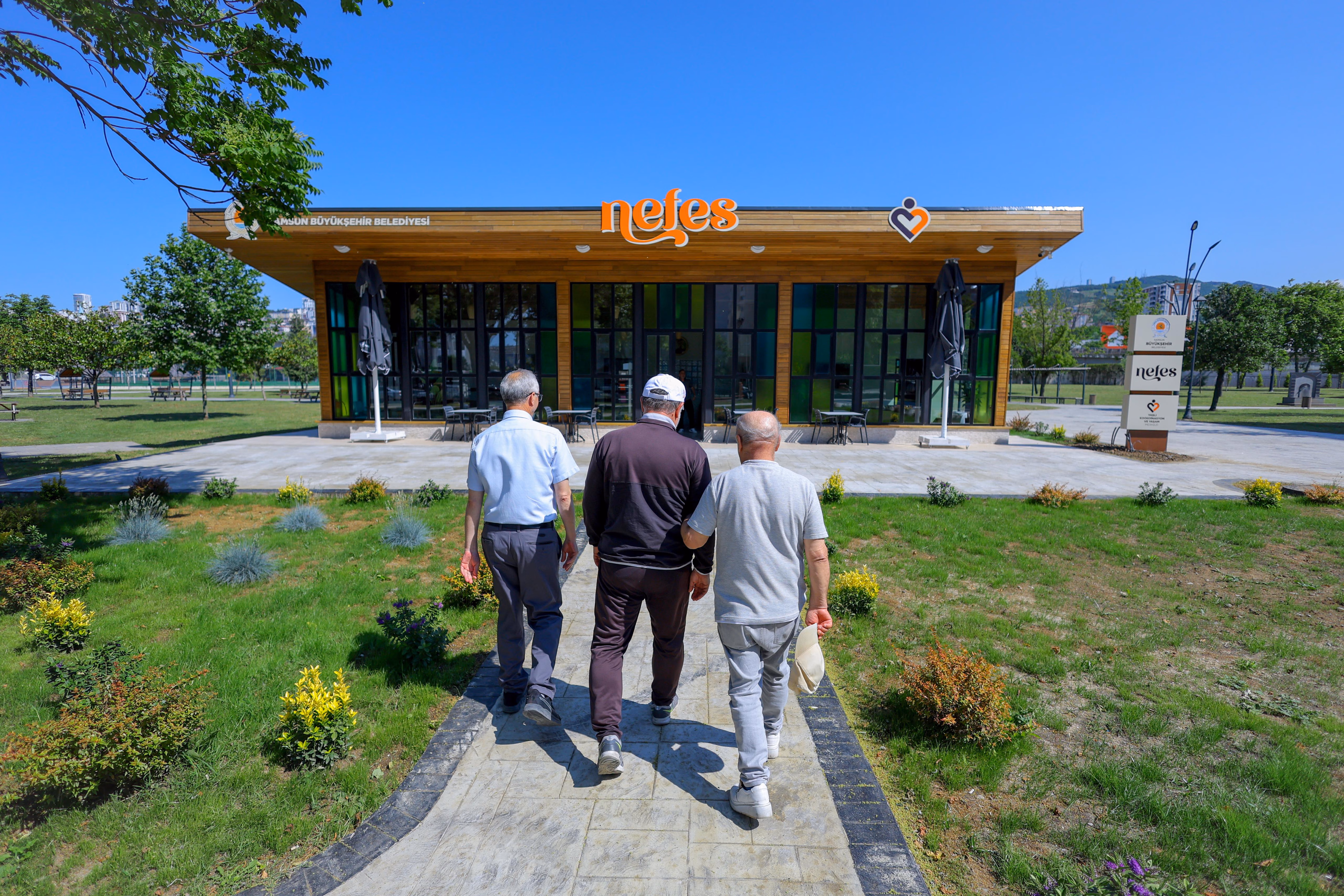 YAŞLI KOORDİNASYON VE YAŞAM MERKEZİ HİZMETE AÇILDI - Görsel 2
